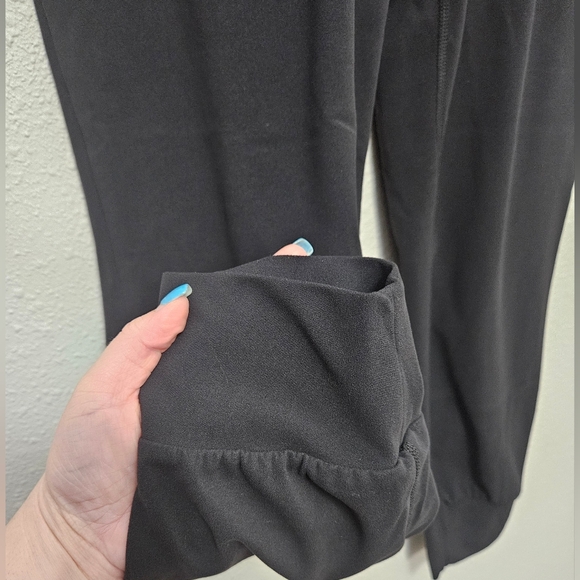 Athleta Medium High Rise Black Salutation Jogger Pants Athletic Pilates Yoga - Picture 4 of 10